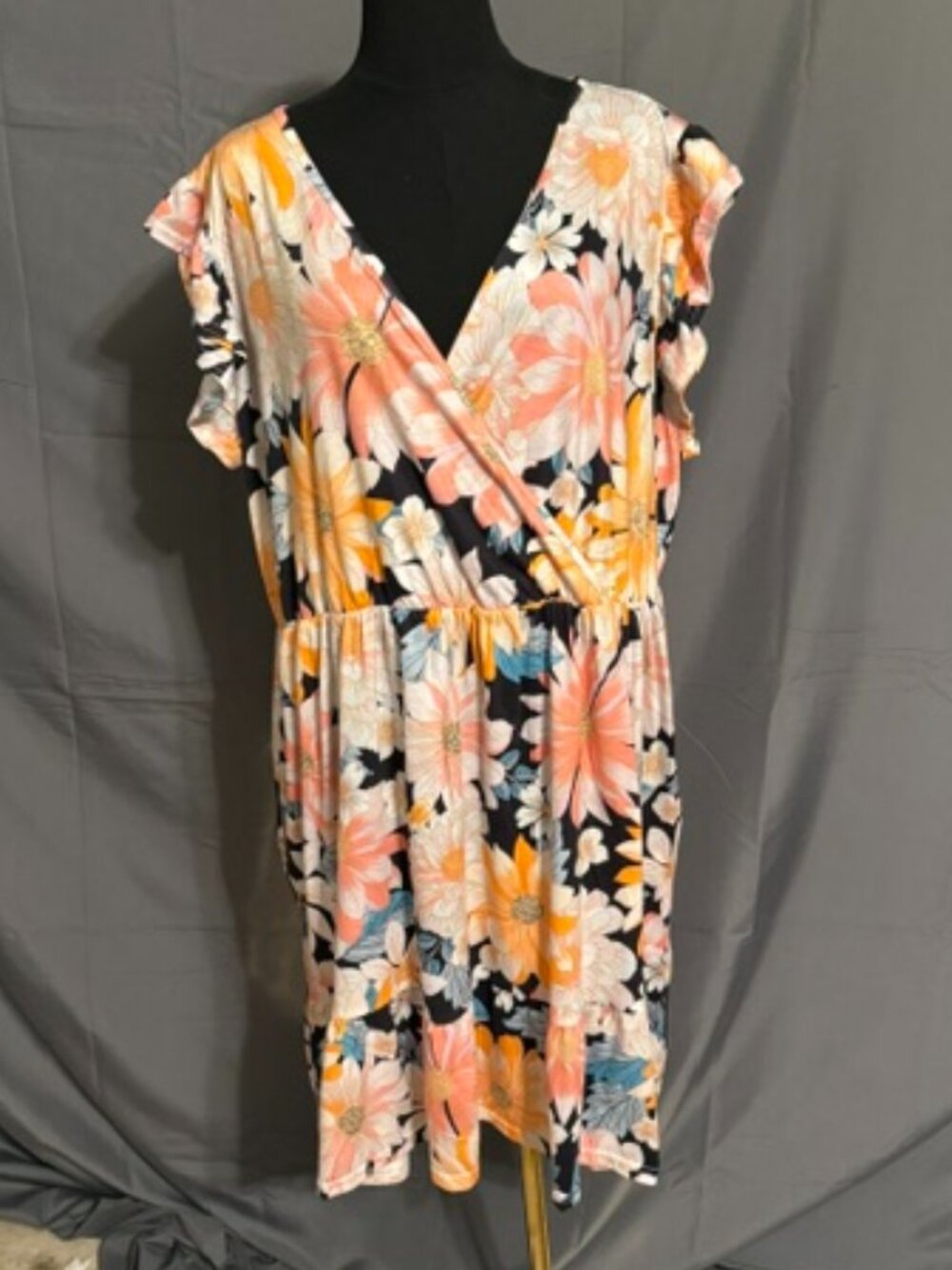 BEAUTIFUL Floral Dress Size 3X